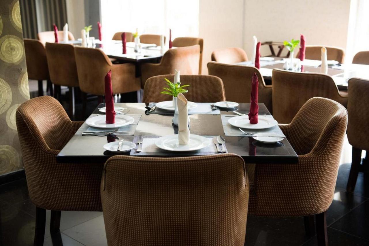Room In Lodge - Grand Ibro Hotel Abuja Jabi Ngoại thất bức ảnh